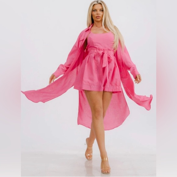 the clothing company Pants - NWT The Clothing Company Pink
Two Piece Romper & Belt Set size Small